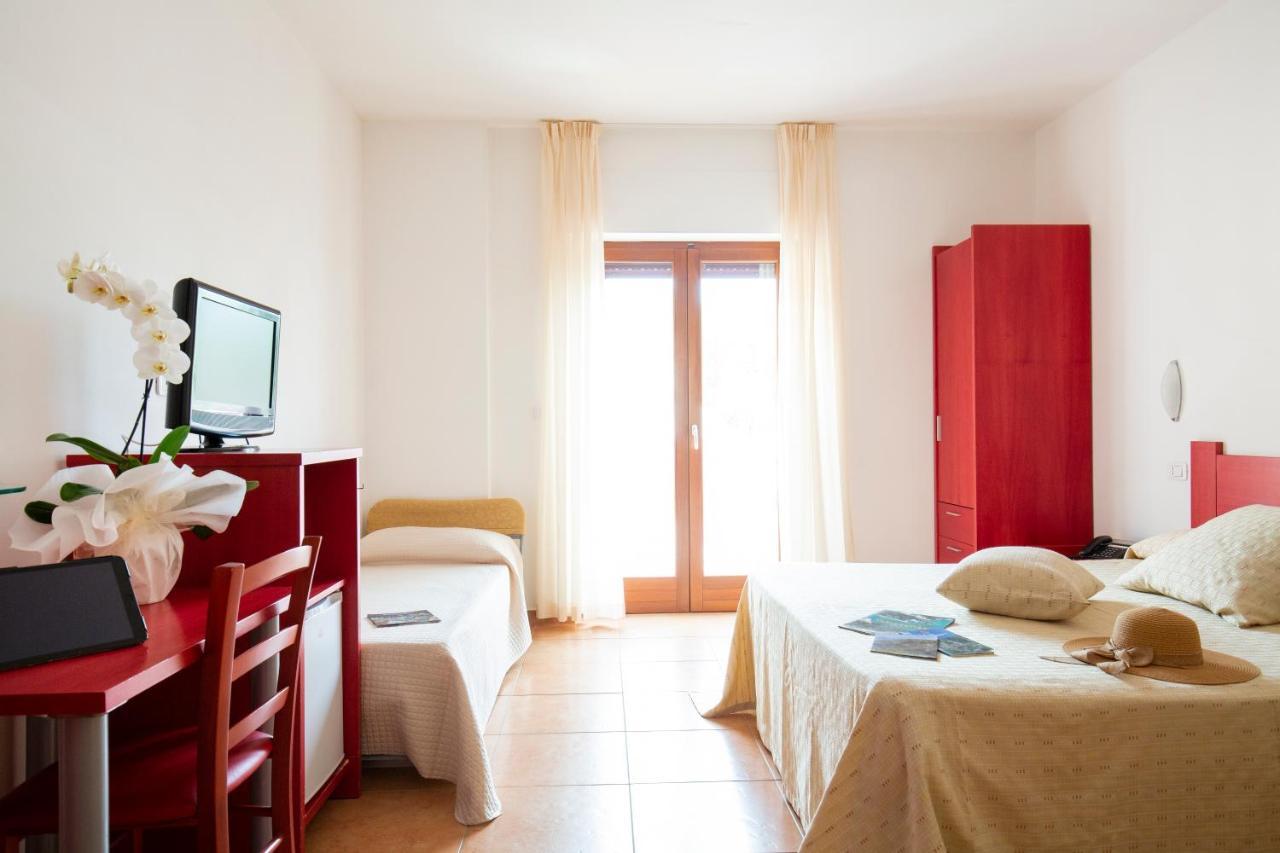 Hotel Delle More Vieste Esterno foto