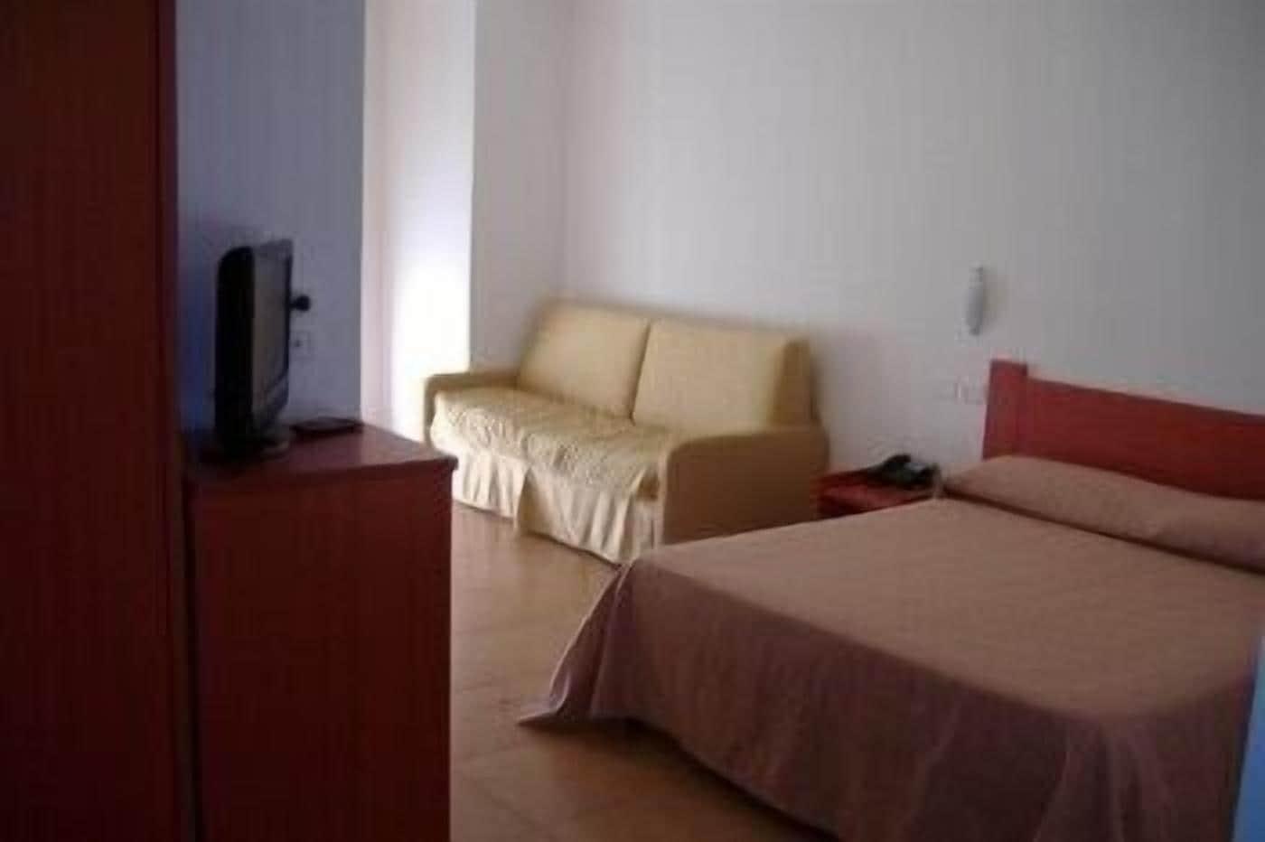 Hotel Delle More Vieste Esterno foto